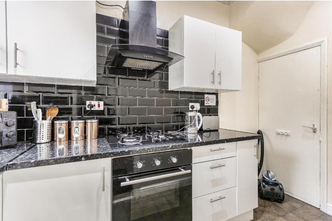 Bright Sunny, Double Bed With Garden, Tv And Wi-Fi Hotel Leeds  Exterior foto